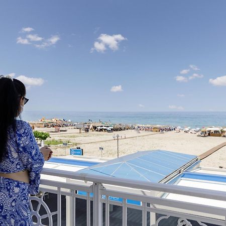 Agyra Seaview Hotel By Panel Hospitality Неи Порои Екстериор снимка