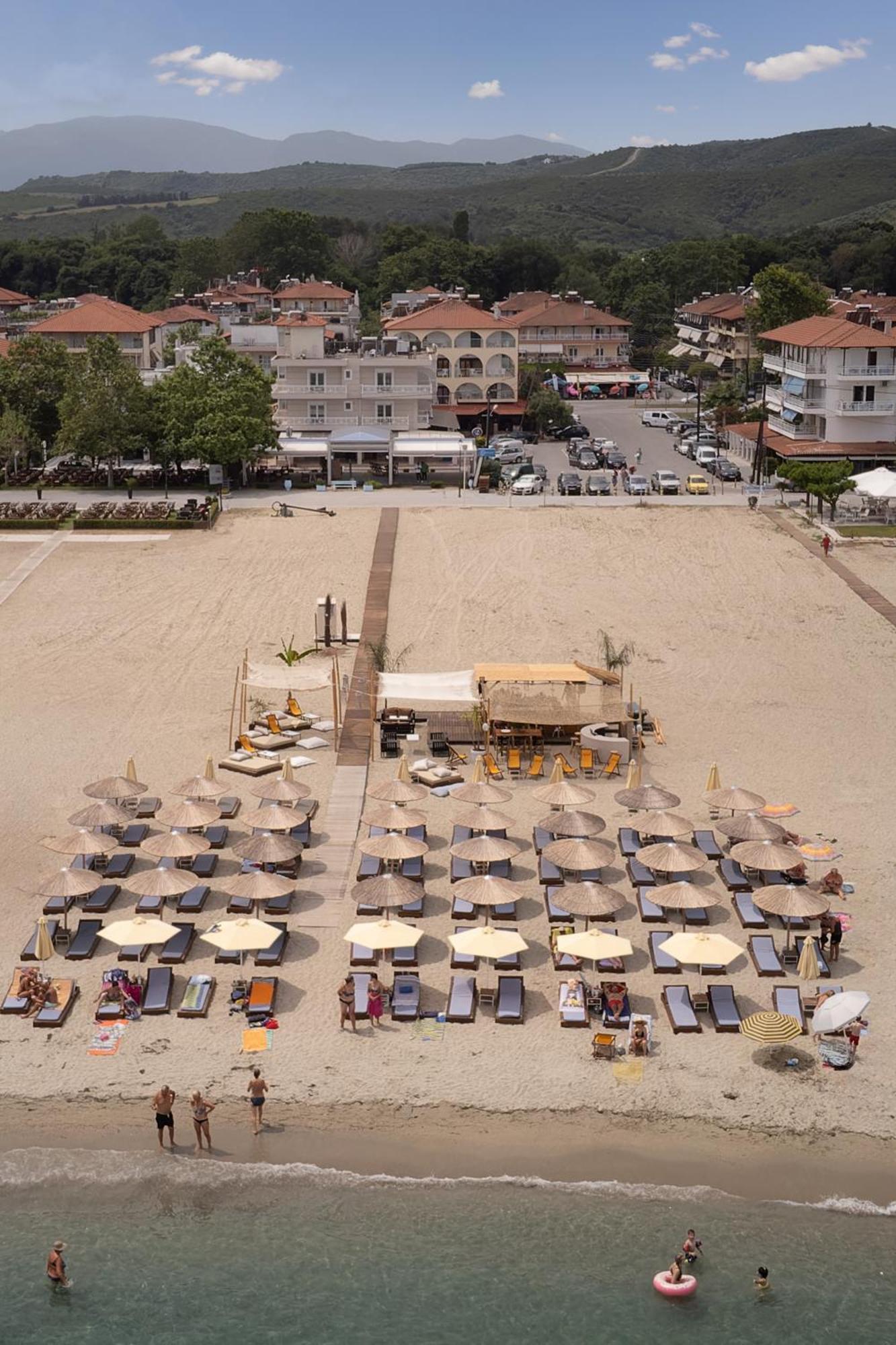 Agyra Seaview Hotel By Panel Hospitality Неи Порои Екстериор снимка
