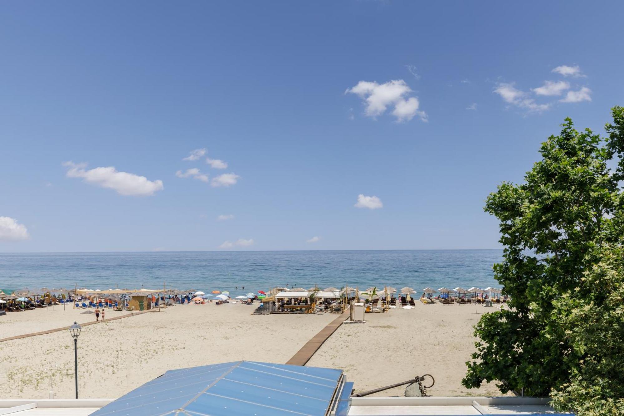 Agyra Seaview Hotel By Panel Hospitality Неи Порои Екстериор снимка