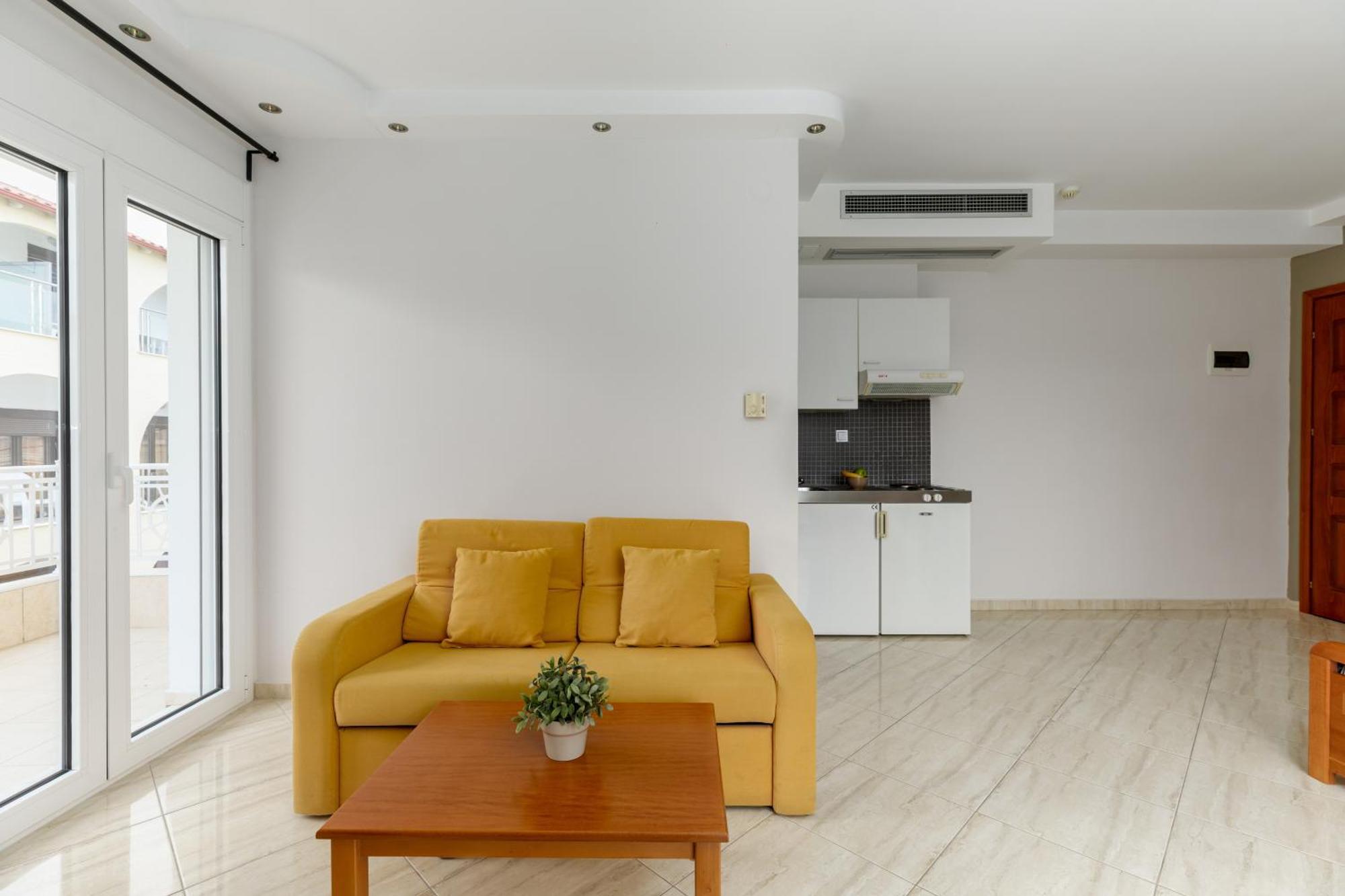 Agyra Seaview Hotel By Panel Hospitality Неи Порои Екстериор снимка