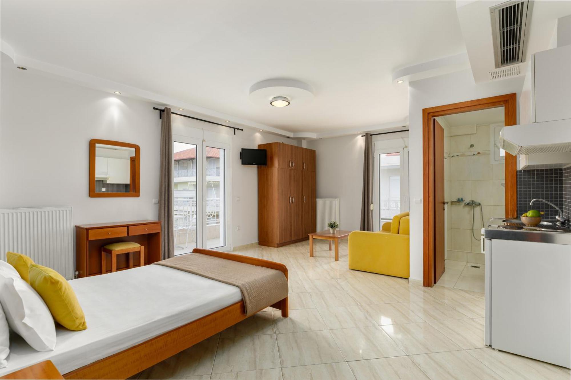 Agyra Seaview Hotel By Panel Hospitality Неи Порои Екстериор снимка